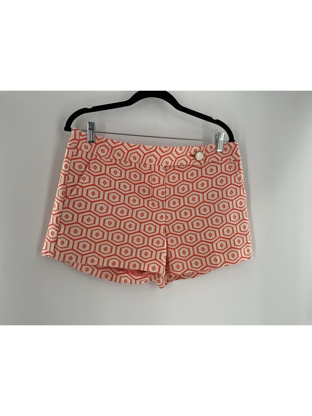 Trina Turk Shorts (missing Inner Button) 33 In Waist Orange Beige Geometric 131